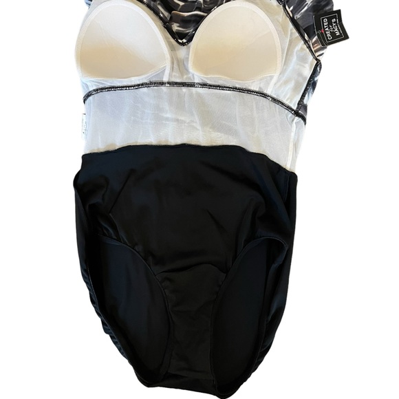 Swim Solutions Triple Tier Fauxini Black White One Piece Bathing Suit Size 10 - Picture 9 of 9